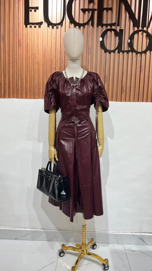 VESTIDO BURGUNDY VINIPIEL