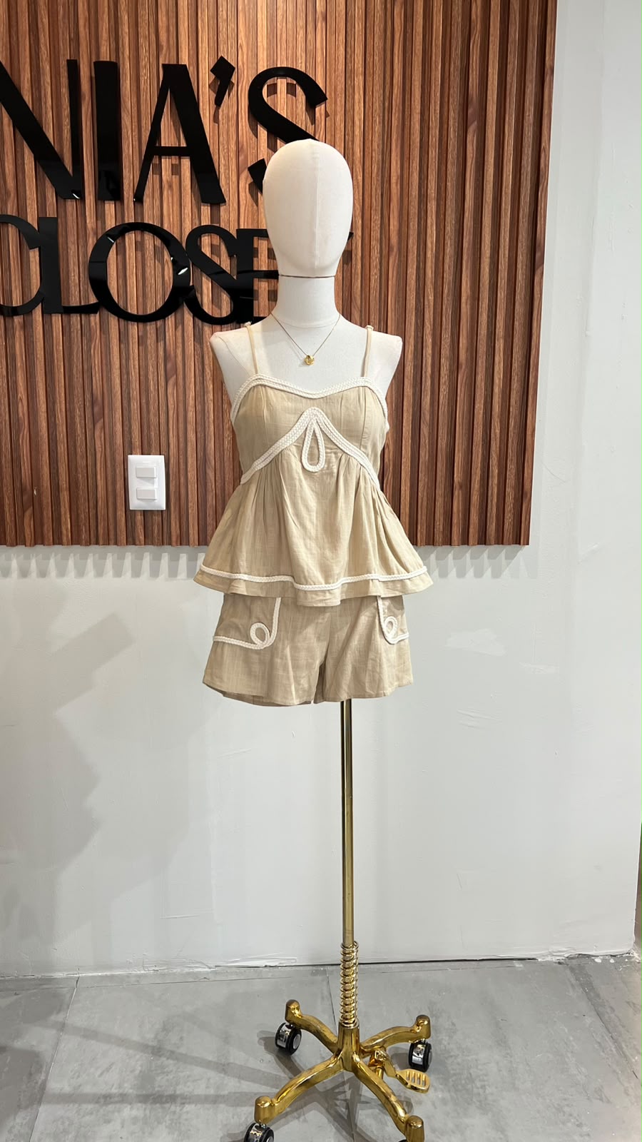 CONJUNTO LINO BEIGE TIRANTES