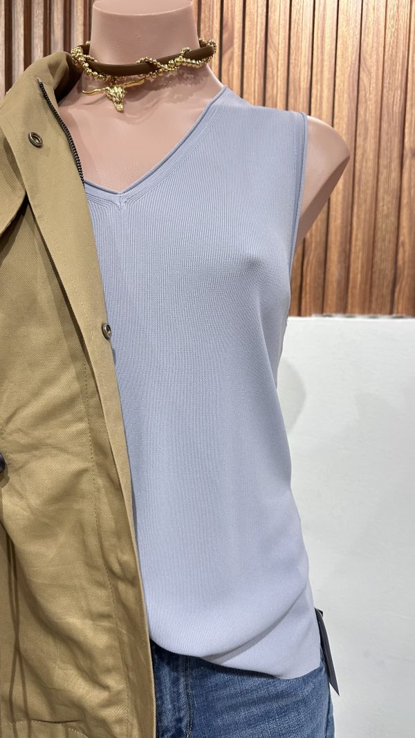 BLUSA CUELLO V BABY BLUE - Imagen 3