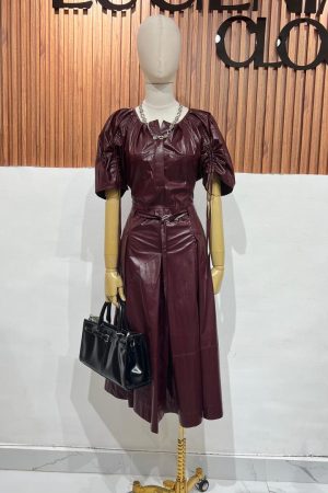 VESTIDO BURGUNDY VINIPIEL